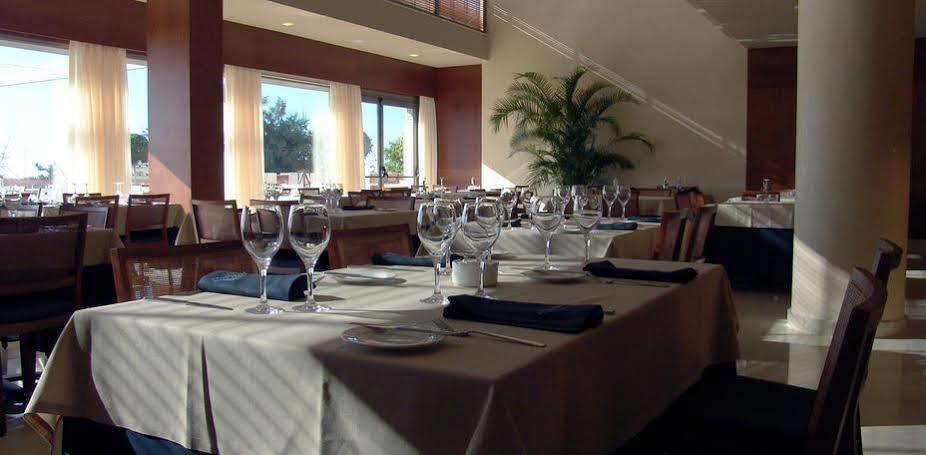 Hotel Colon Thalasso Termal Caldes D'Estrach Restoran fotoğraf